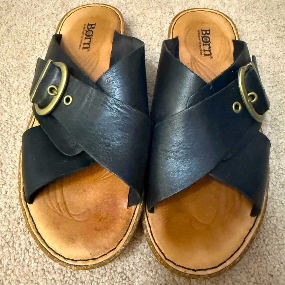 Born Sandals, Women’s Size 8. Black leather. So comfy!